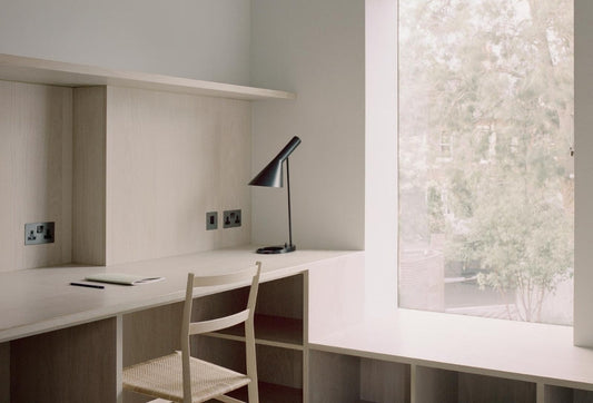 5 Stunning Decoration Ideas with Black Metal Bedside Lamps