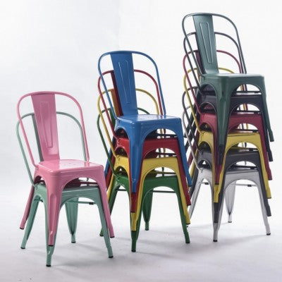 La chaise design empilable : bien plus qu’une option pratique !