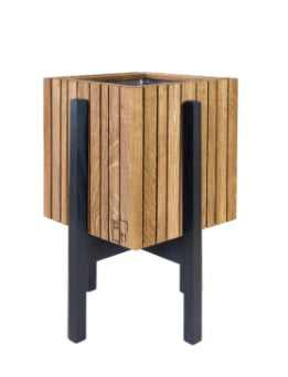 GrowOn planter on legs - Squarely 