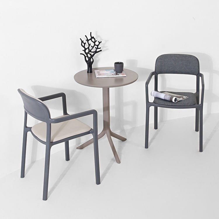 Artena chair