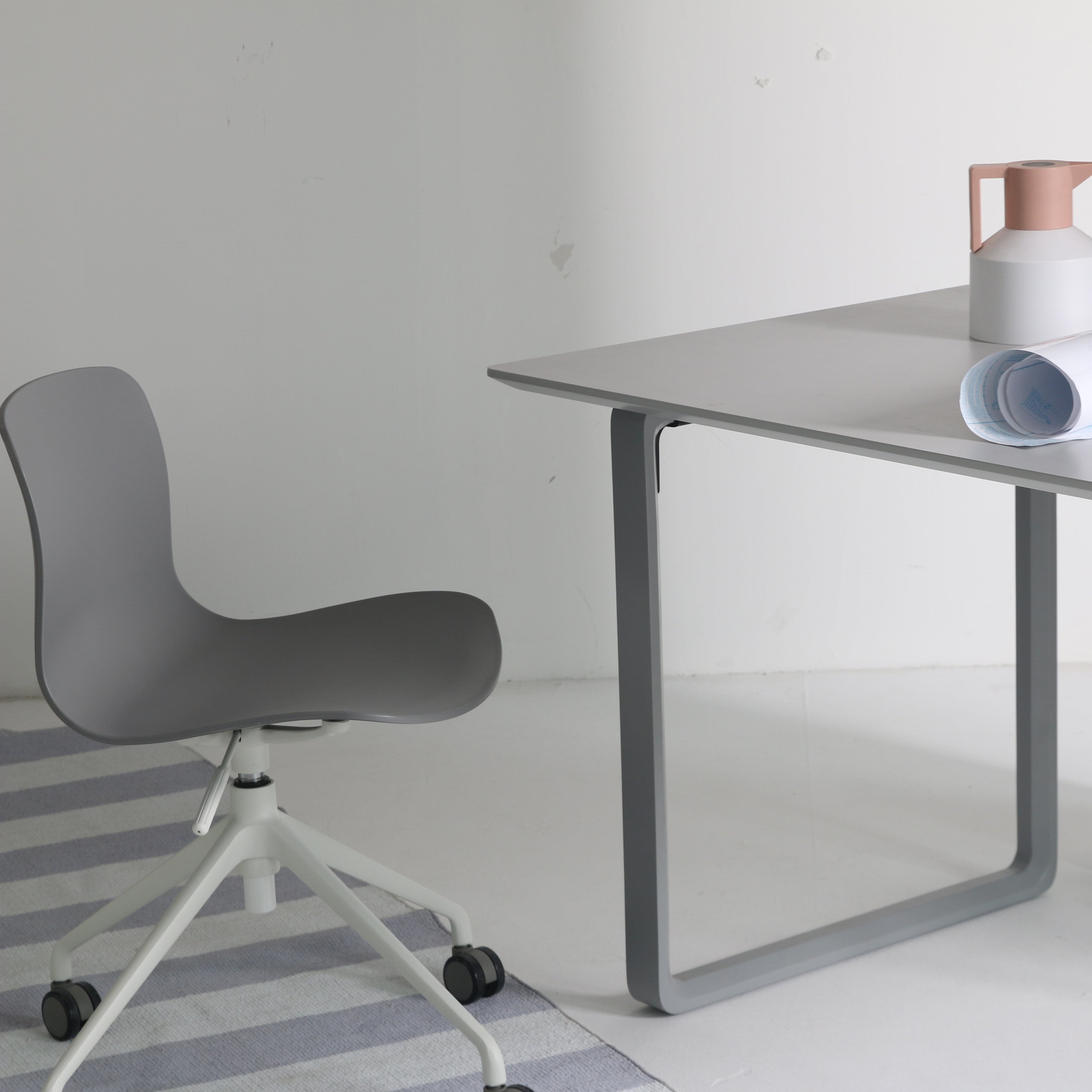 HYGE A4 chair