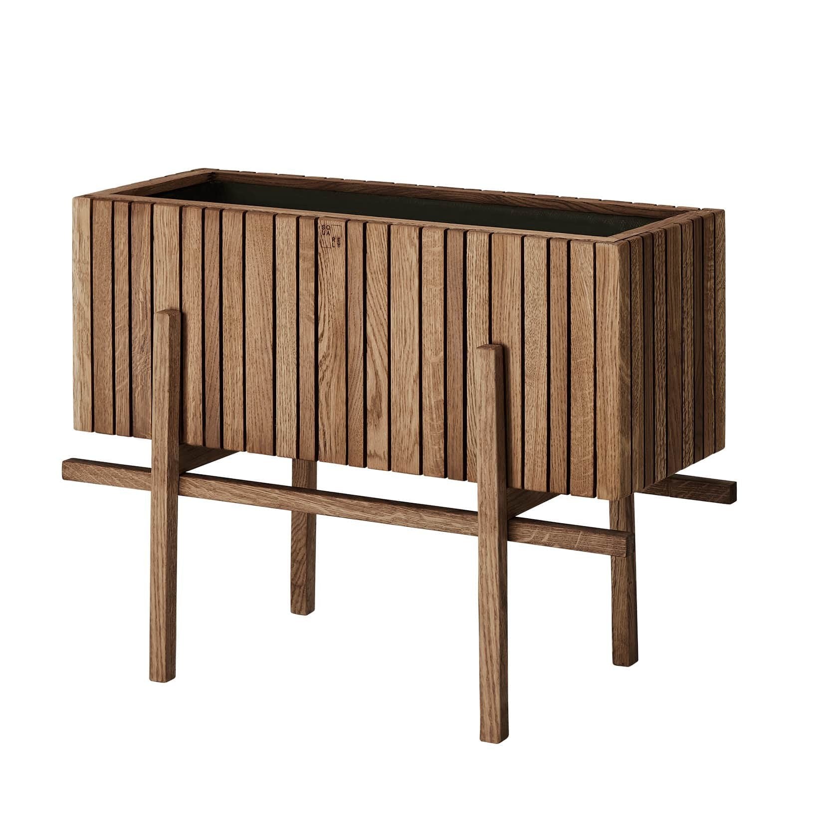 GrowWide planter on legs - Squarely 