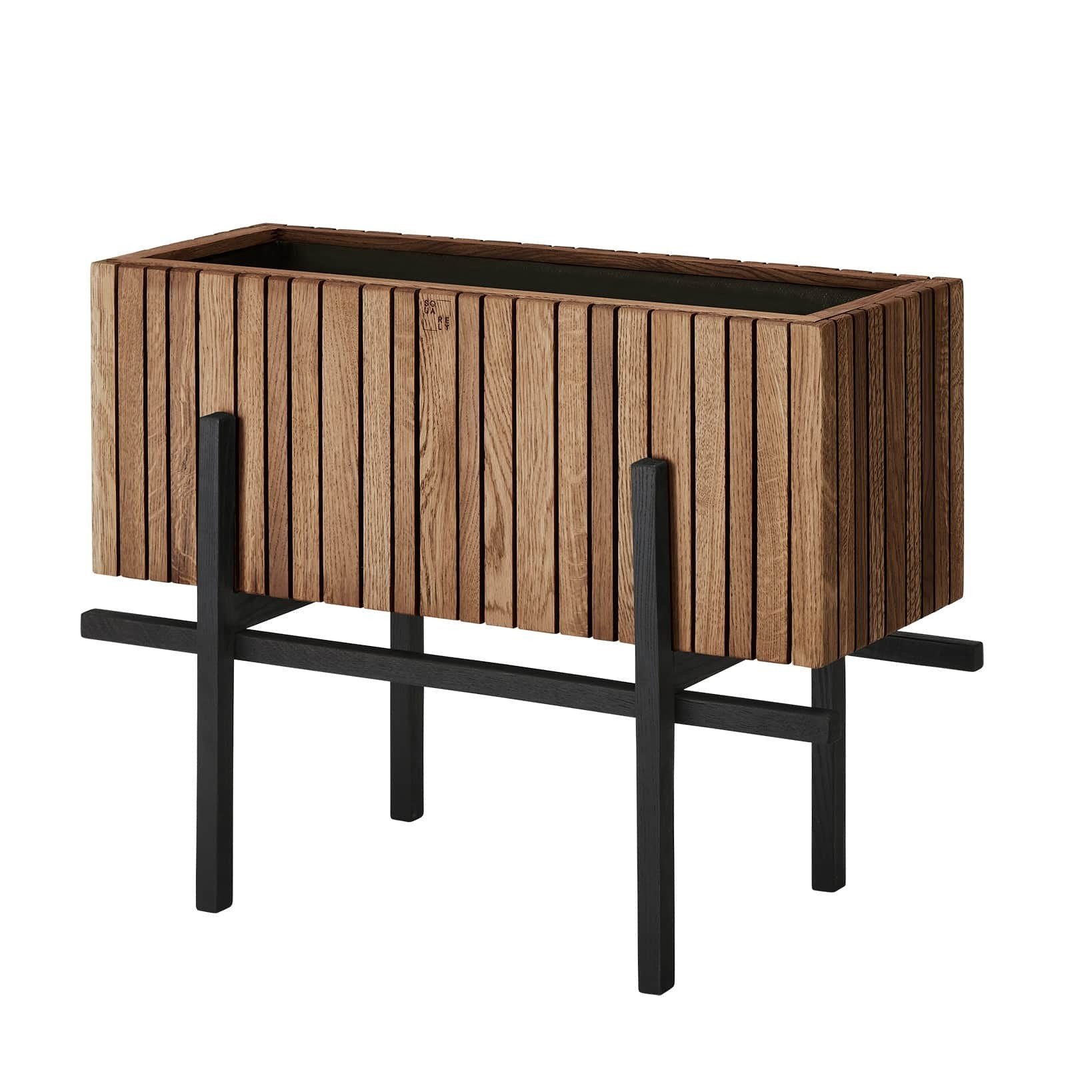 GrowWide planter on legs - Squarely 