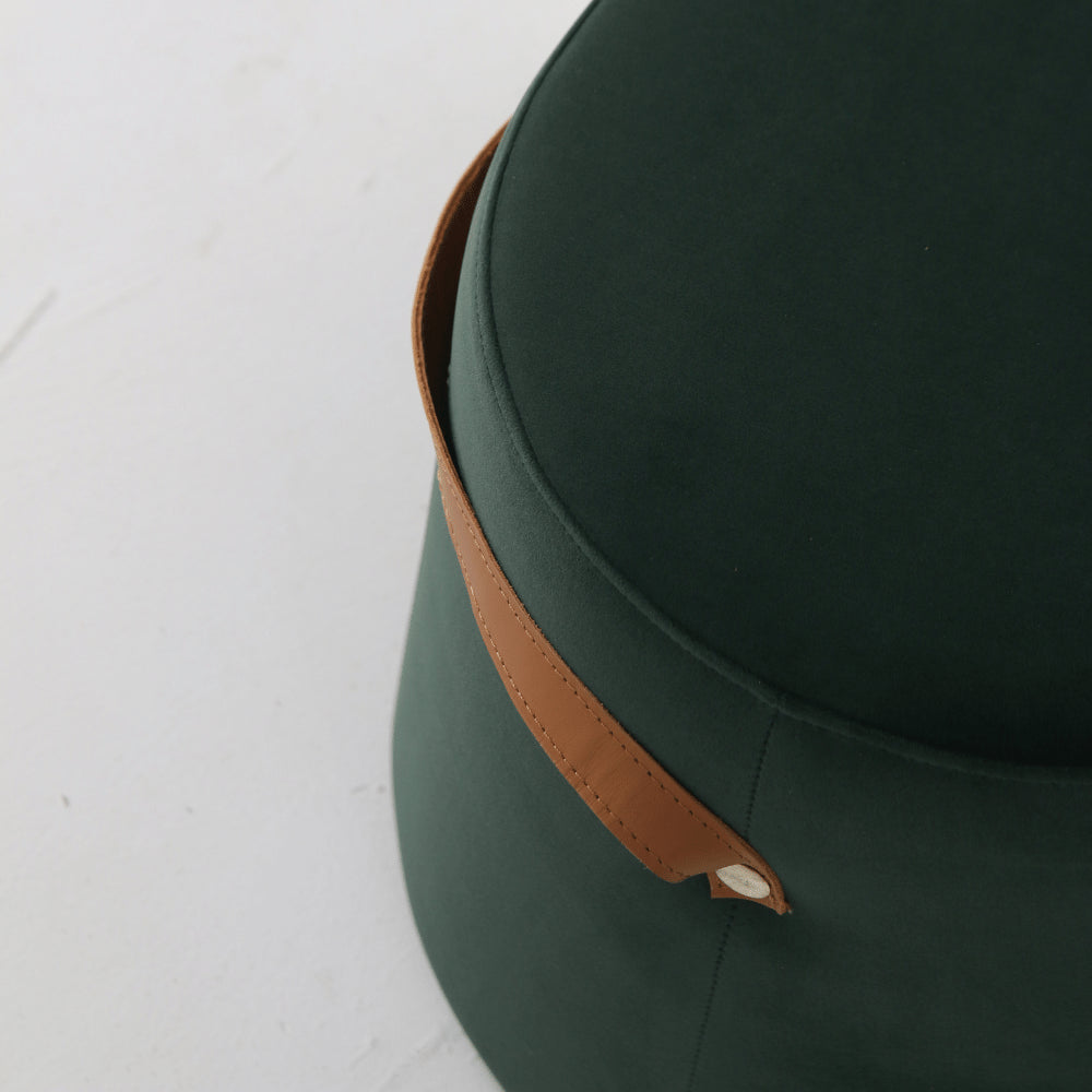Olympe velvet pouf 
