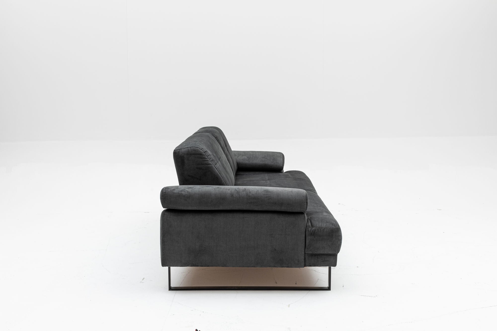 Mustang - Anthracite 3-Seater Sofa - Anthracite