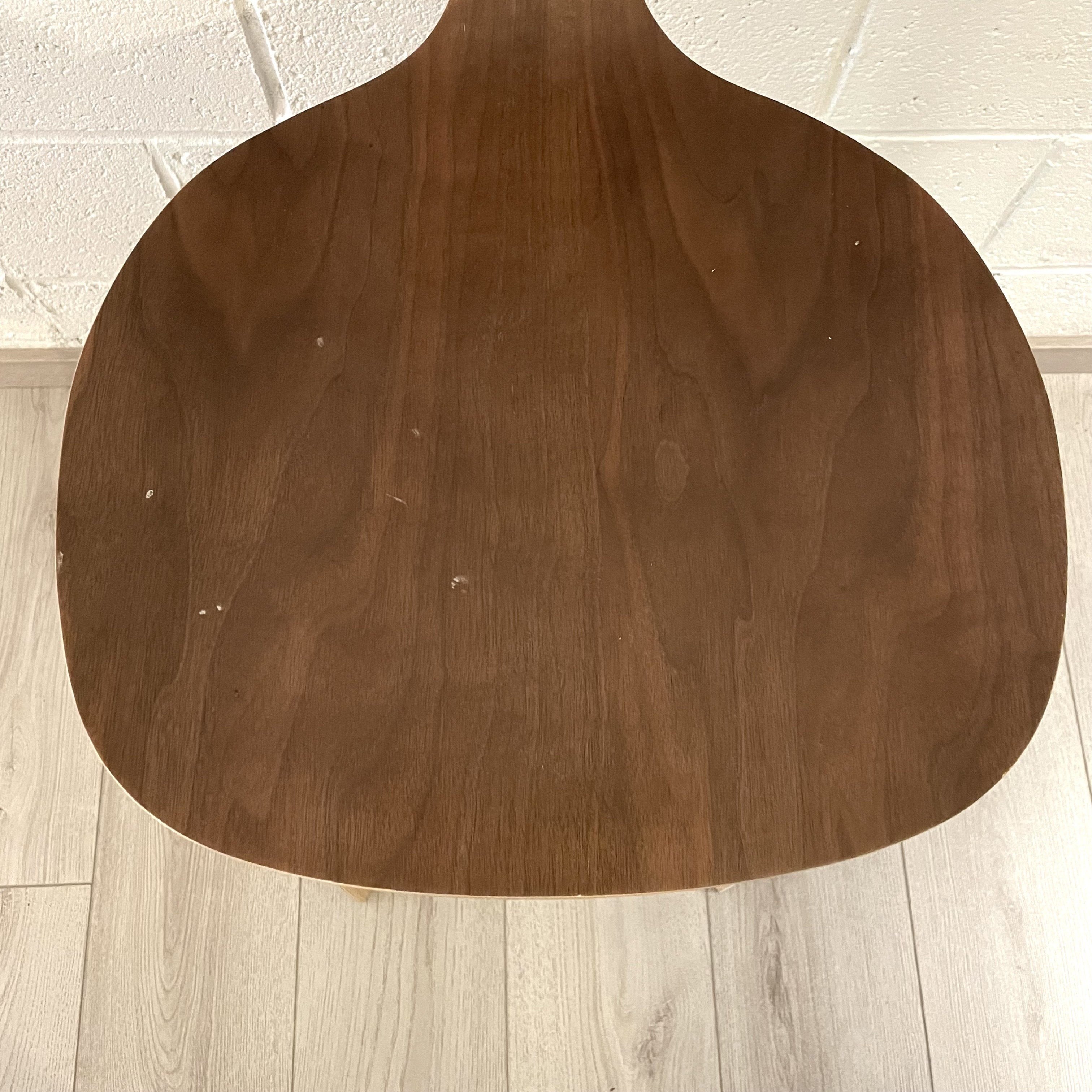 Chesnut Bar Stool in wood - Outlet 
