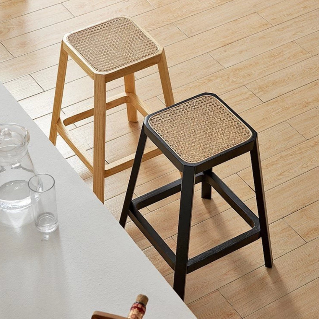 Tabouret haut en cannage Square