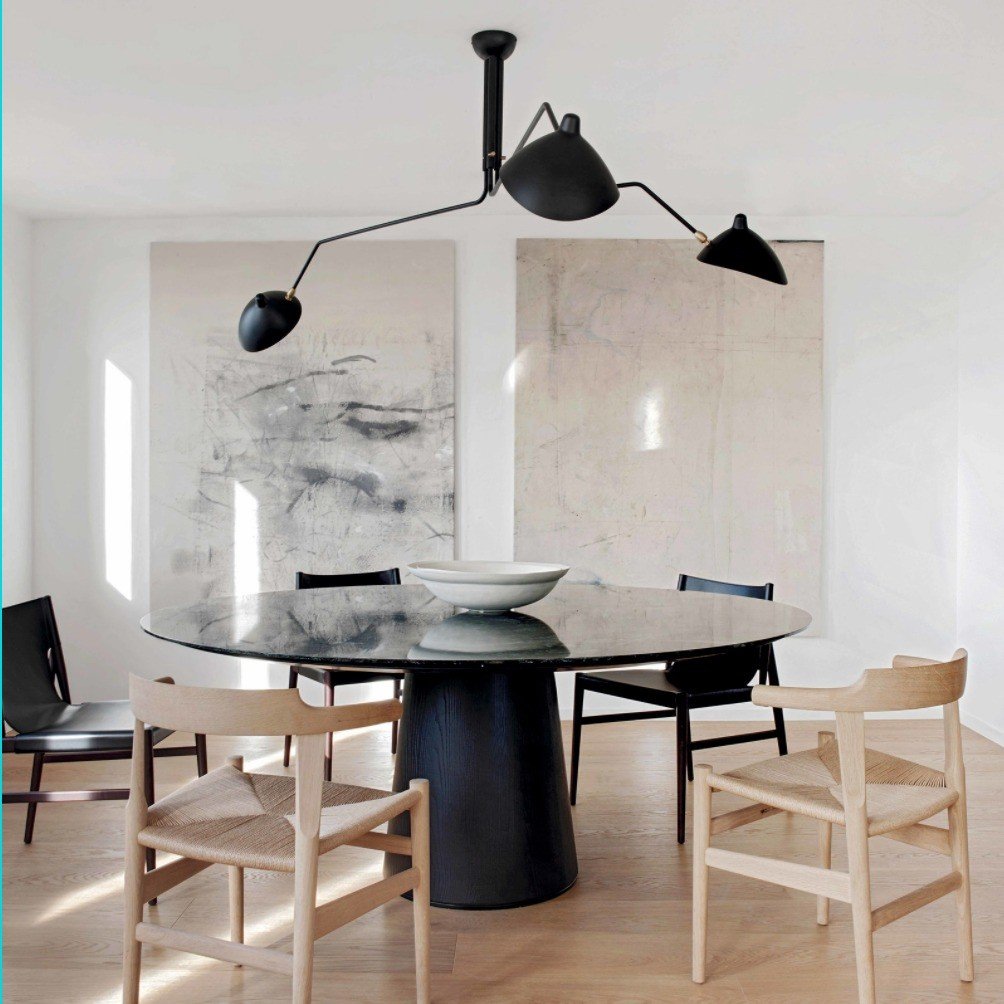 Round Table 