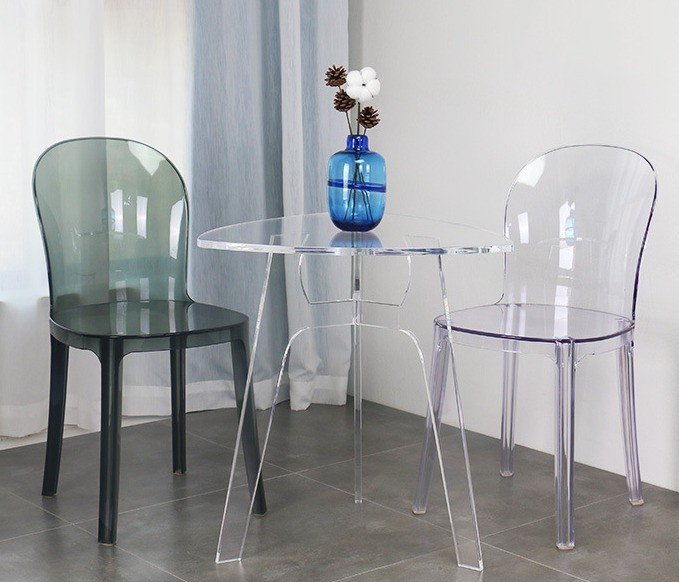 Vanilla Chair with cushion 