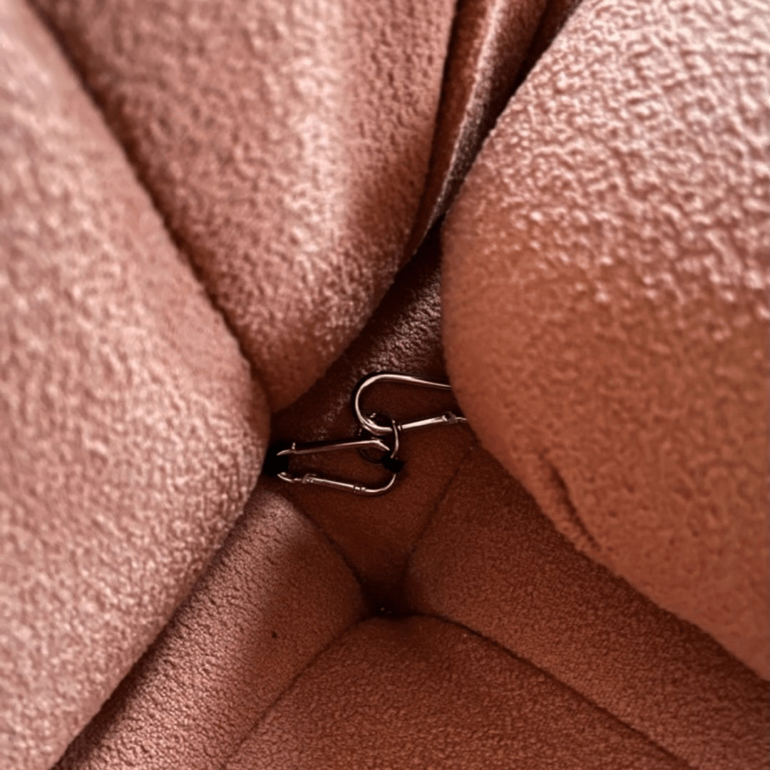 Camelia footrest Pink curly wool - Outlet