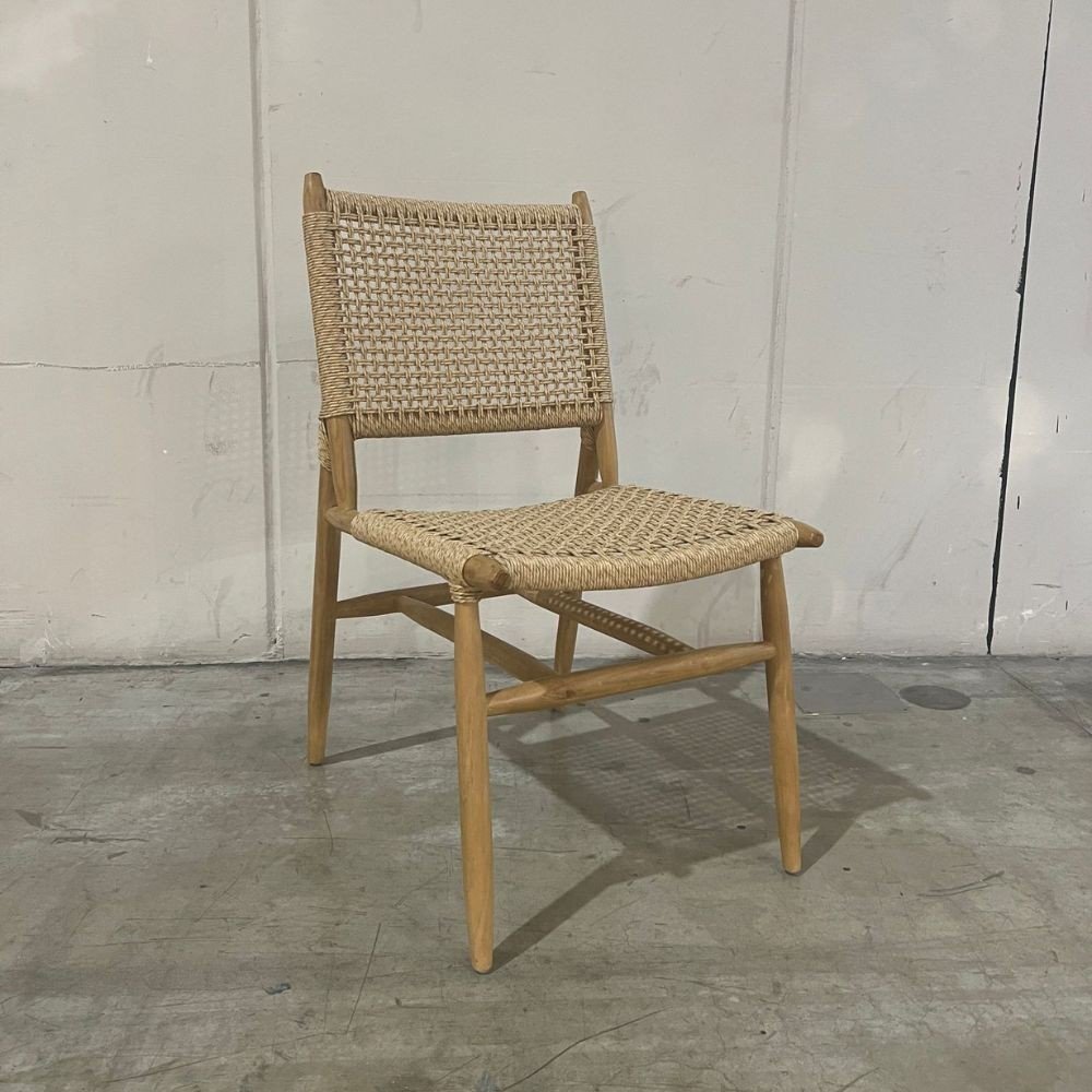 Outdoor teak and rattan lounge chairAcacia