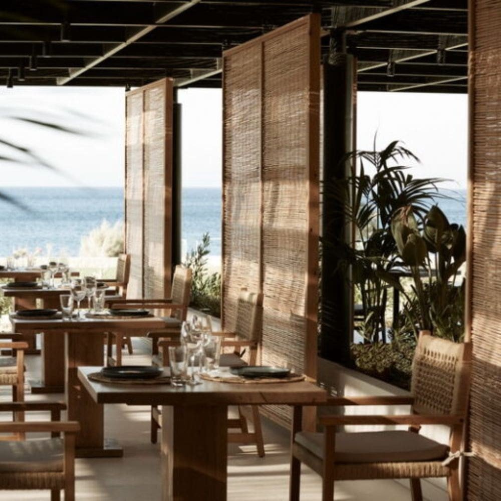 Outdoor chair in teak and rattan Catarina
