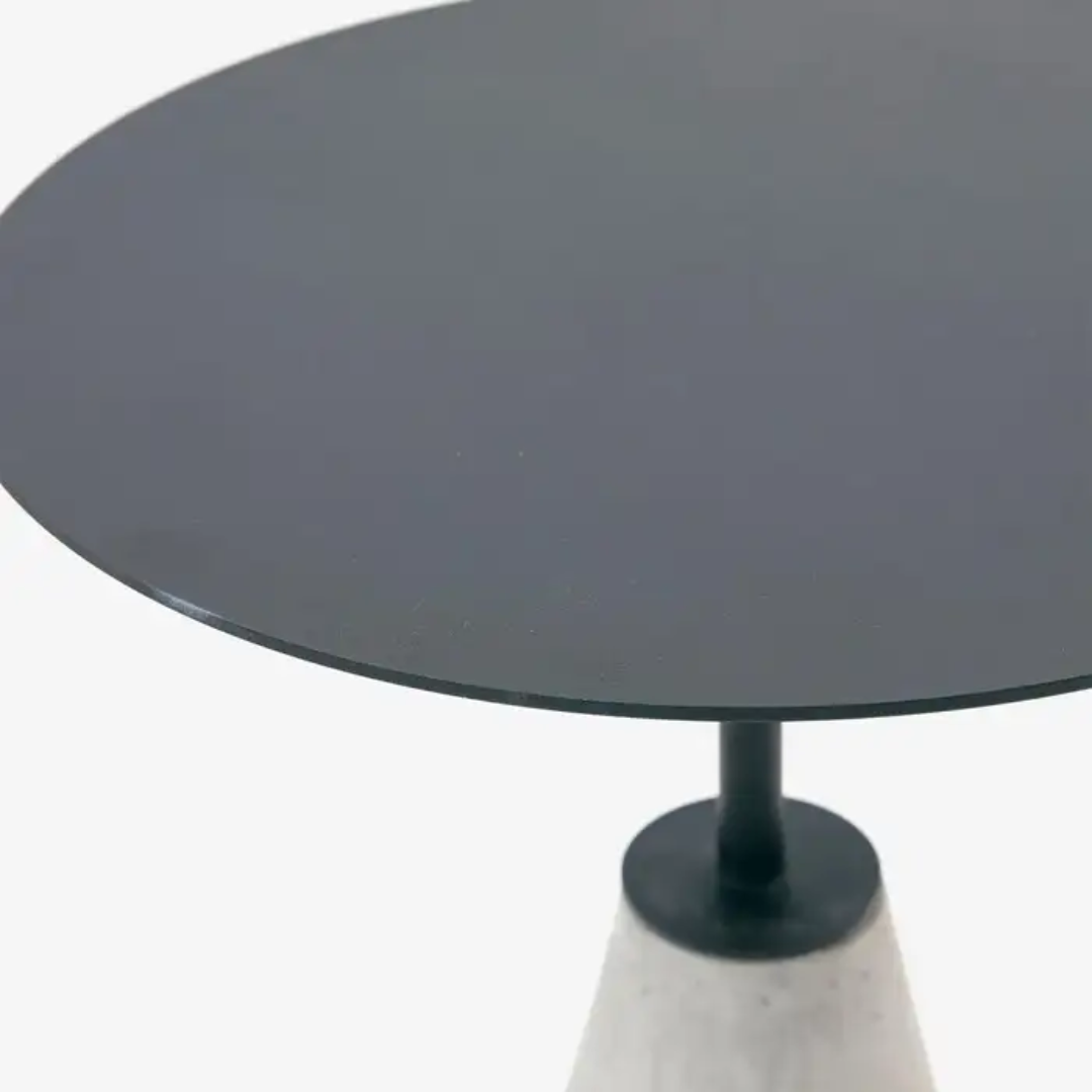Candor concrete coffee table