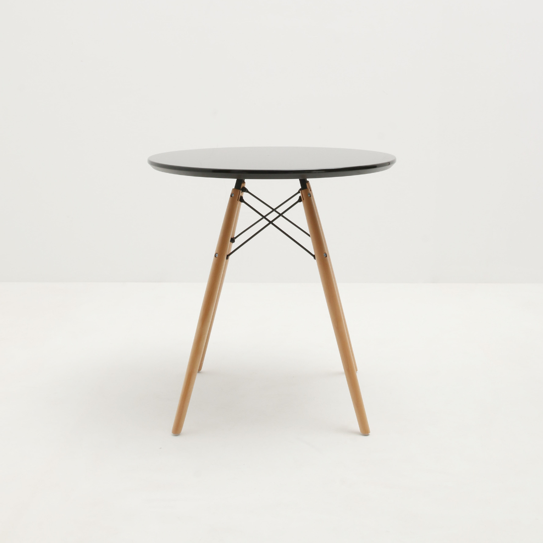 Round Table Slimka