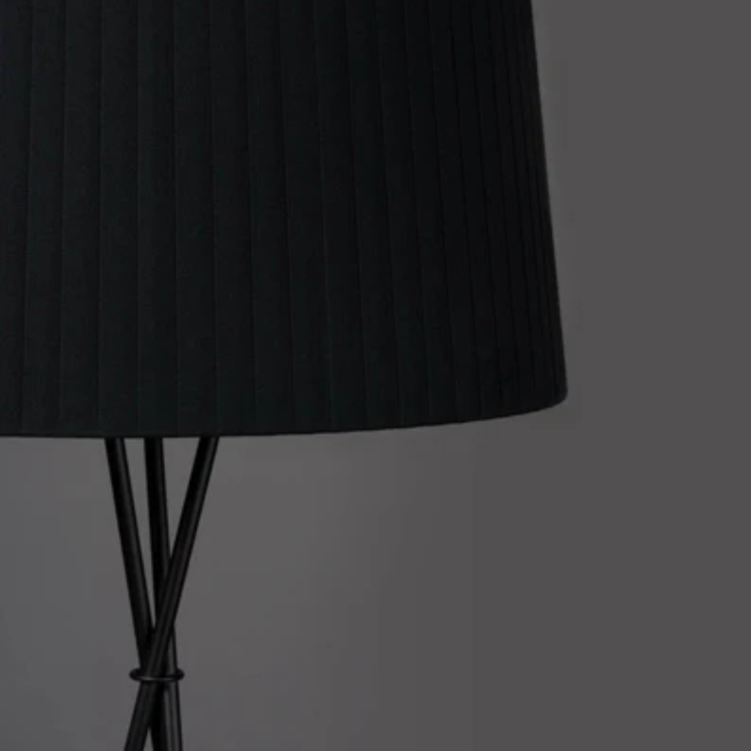 Tripode Floor Lamp