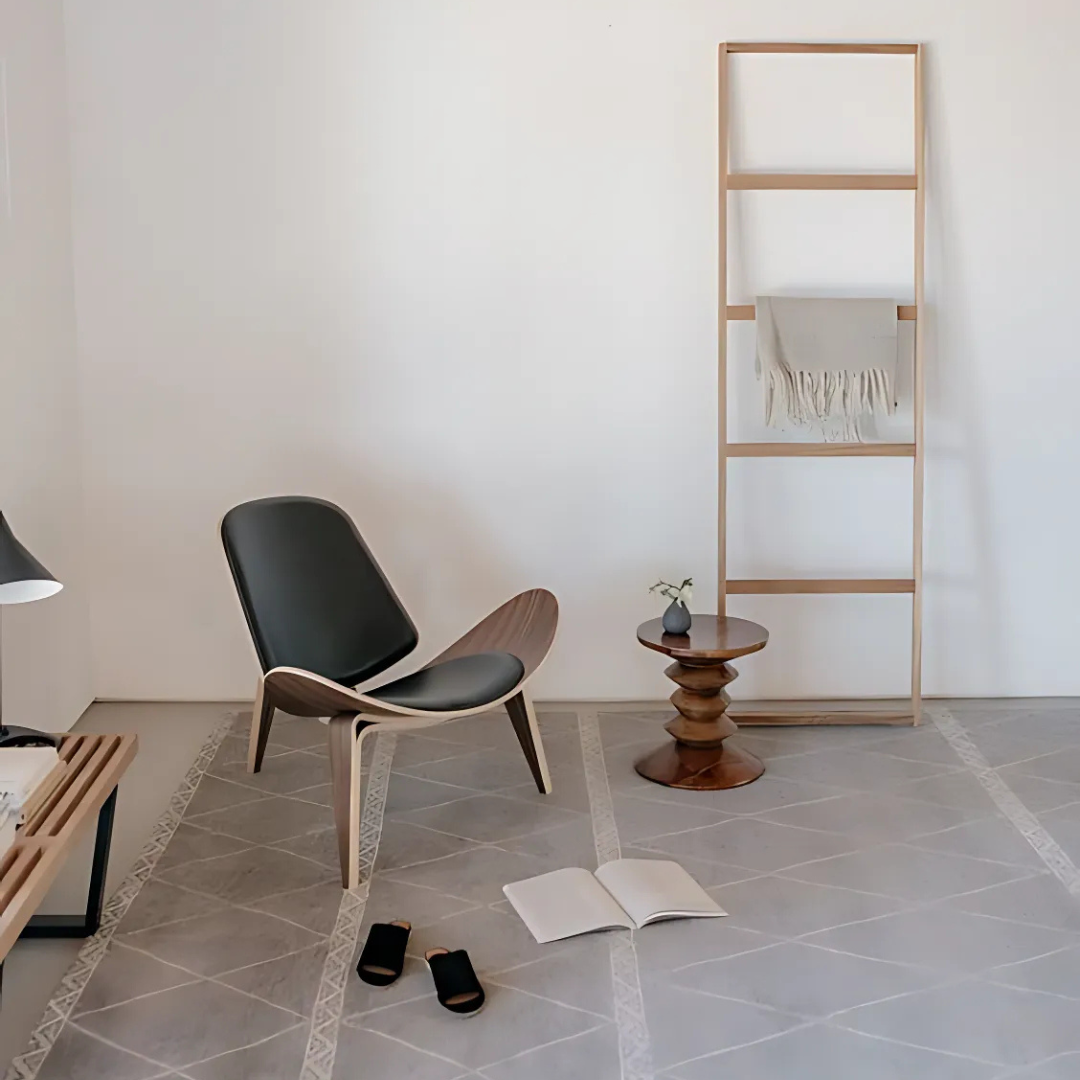 CH07 Shell Chair