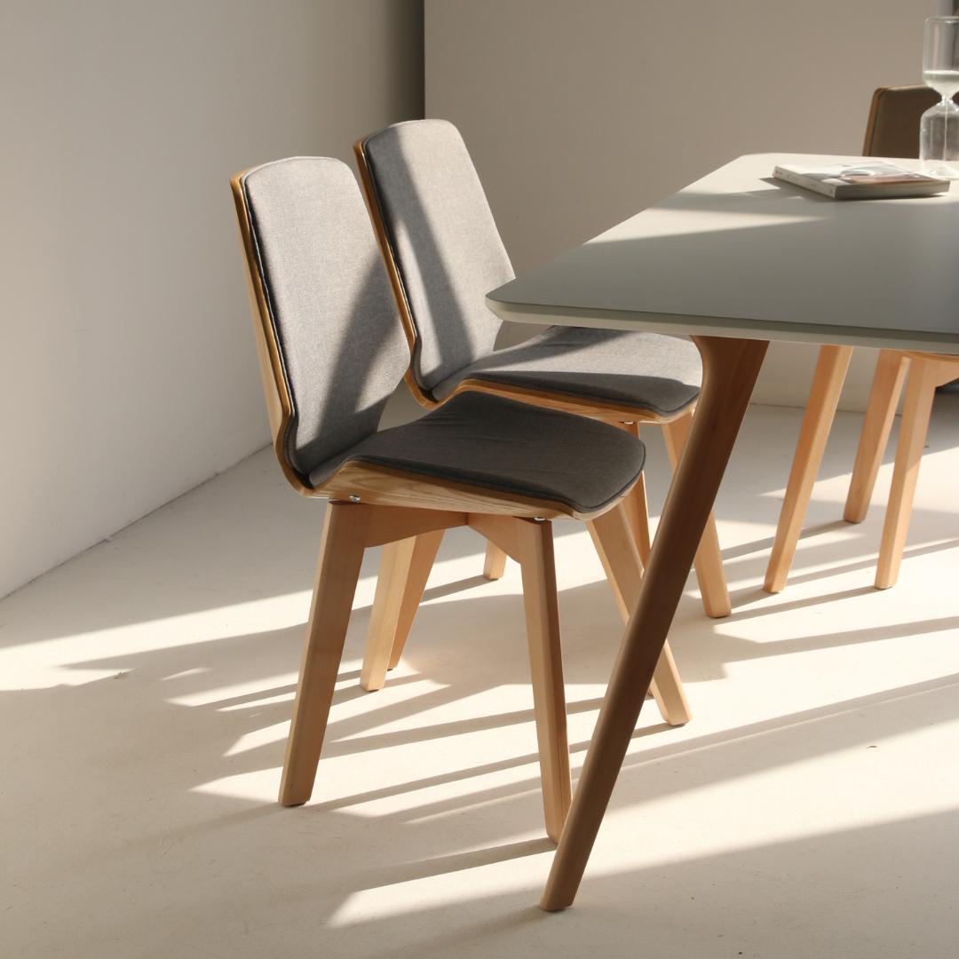 Moderna chair
