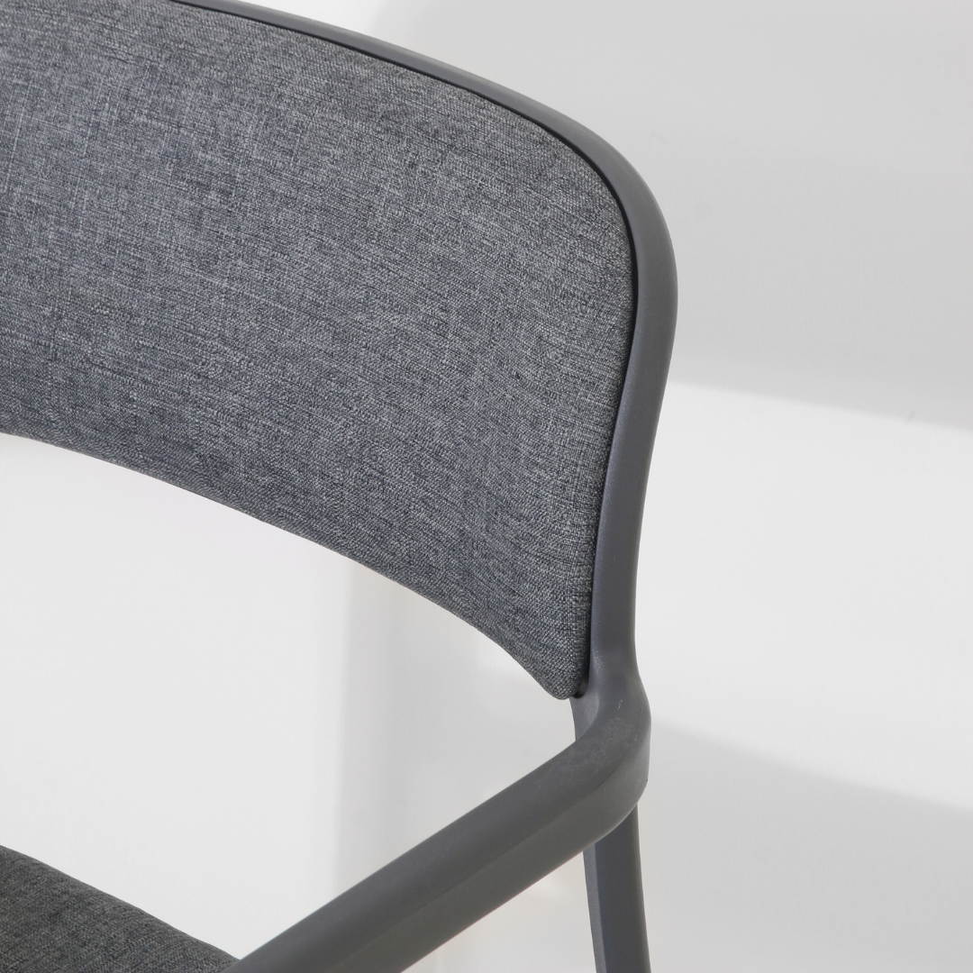Artena chair
