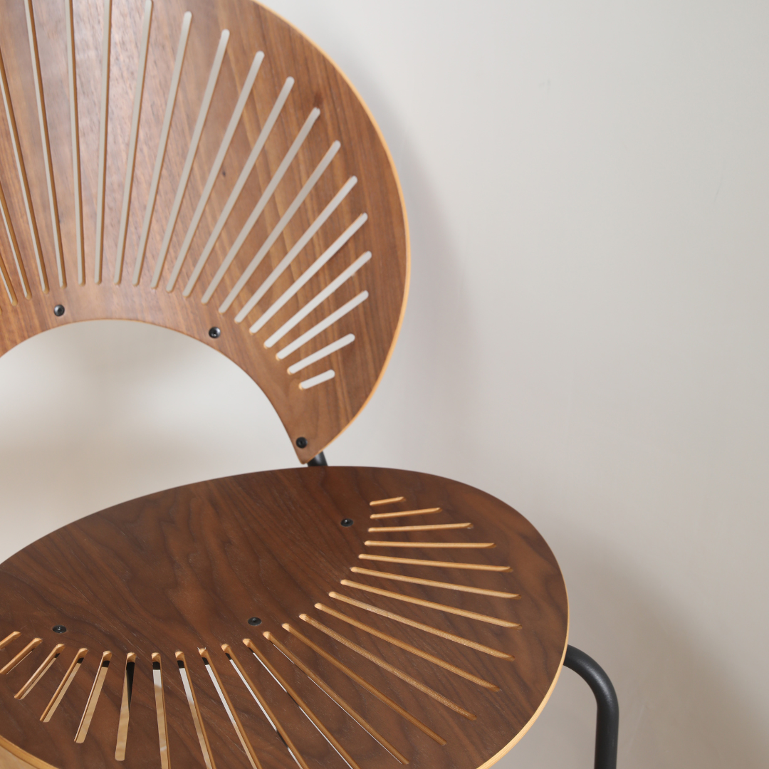 Shelly wooden chair