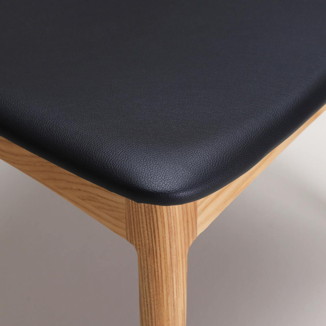Elbow chair  Ch20 Hans wegner