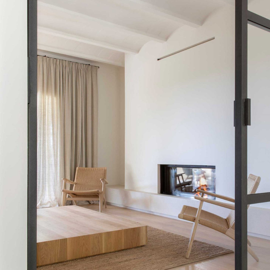 Hans Wegner CH25 lounge chair