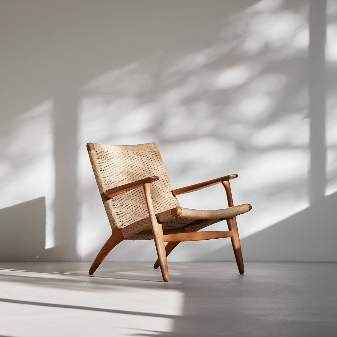 Hans Wegner CH25 lounge chair