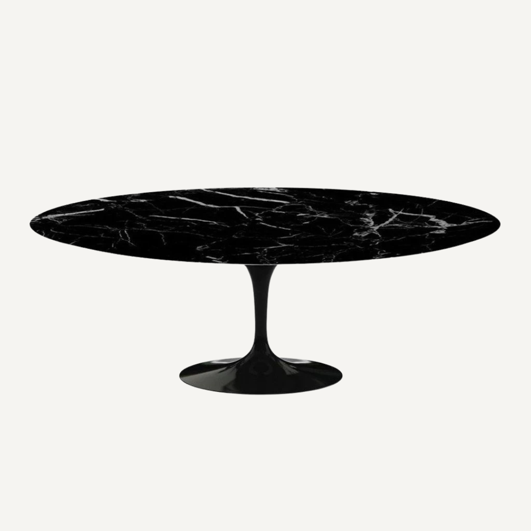 Table Tulipe ovale en marbre Saarinen