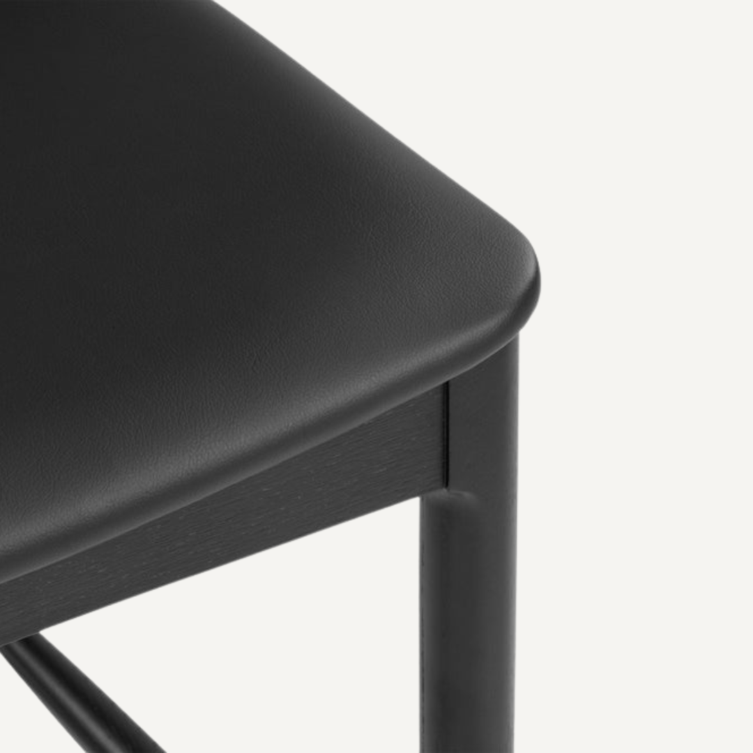 Elbow bar stool